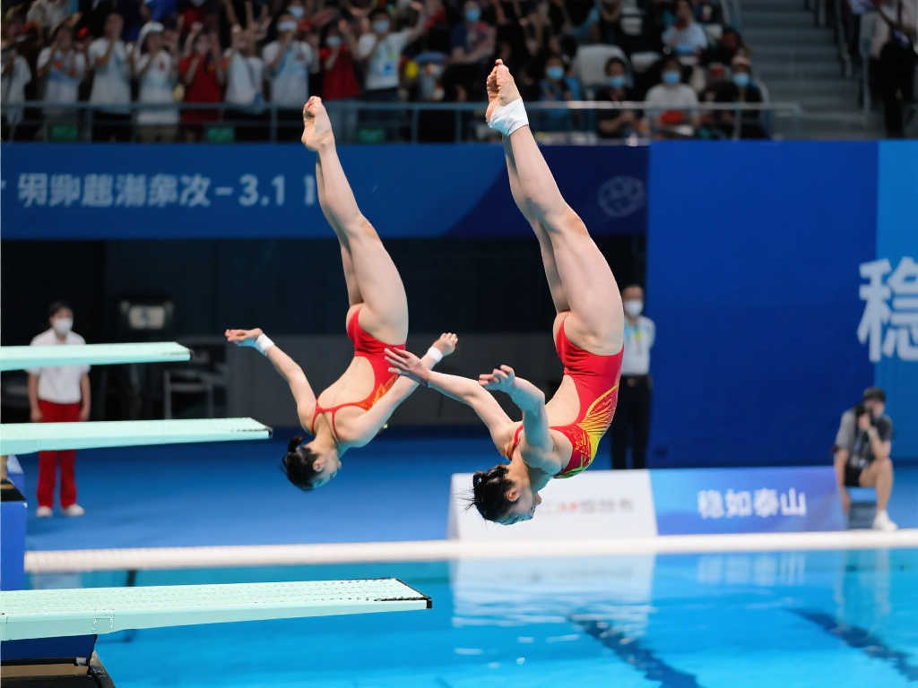 再添一金！陈艺文／昌雅妮勇夺跳水世界杯总决赛女子双人3米板冠军
